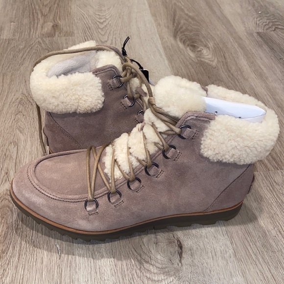 NWT Sorel Ash Brown Harlow Lace Cozy Boots - Picture 3 of 7